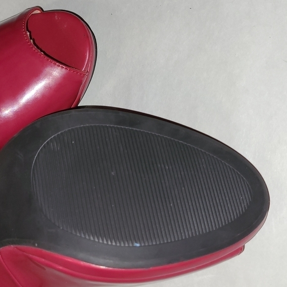 Women's Andrew Geller High Heels 👠 Red NWT - Picture 11 of 13